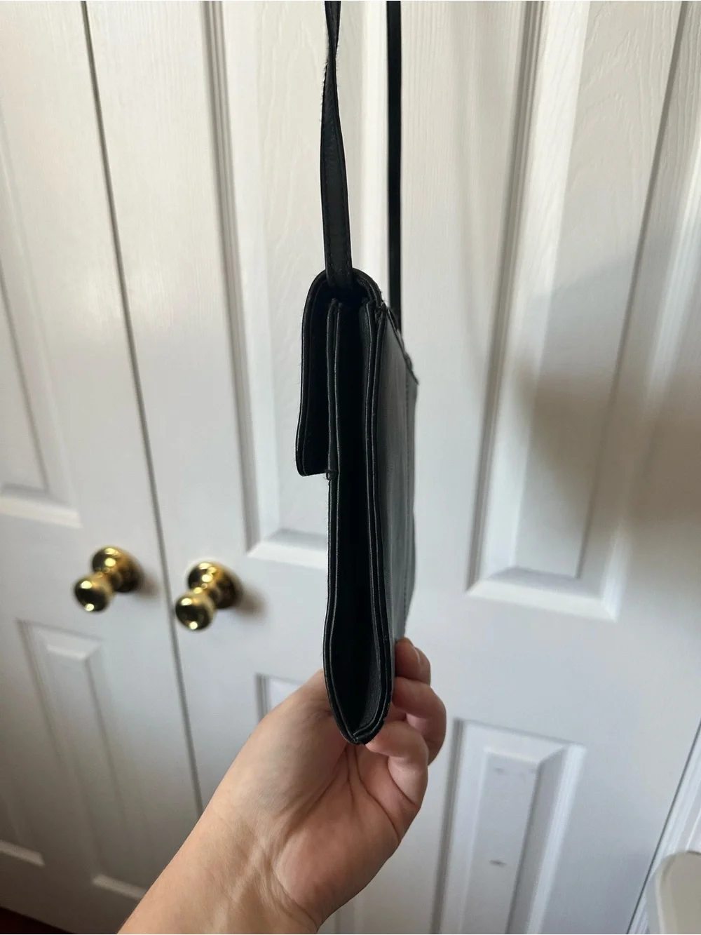 Vintage Black Pleated Convertible Clutch with Crossbody Shoulder Strap and Snap